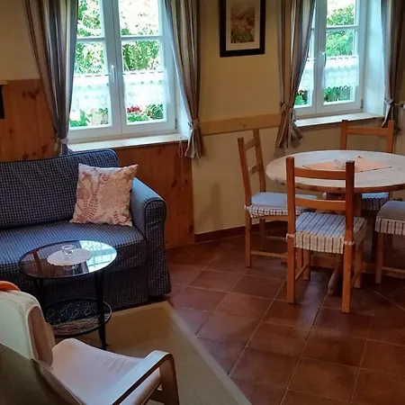 Schwalbenhus Am Saaler Bodden Apartament Neuendorf (Saal)